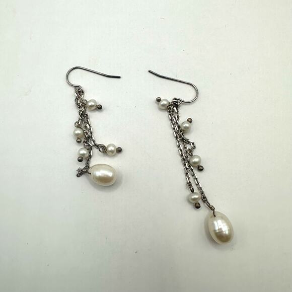 Unbranded Silver tone dangle drop faux pearl pierced earrings Preppy - Picture 4 of 9